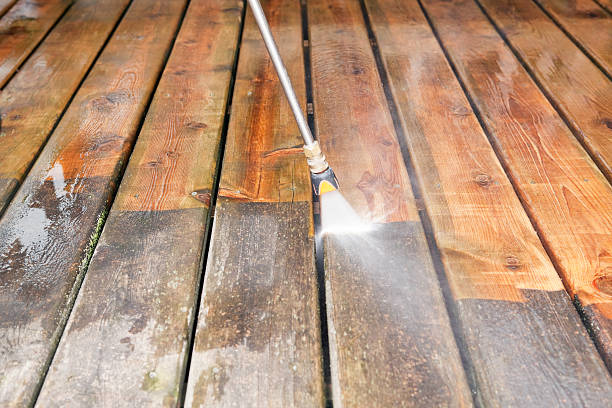 Best Deck Cleaning Services  in Cleves, OH